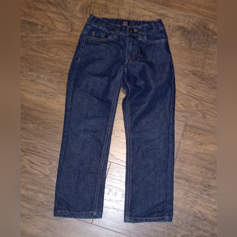 Cambridge Classics boys blue jeans size 6.